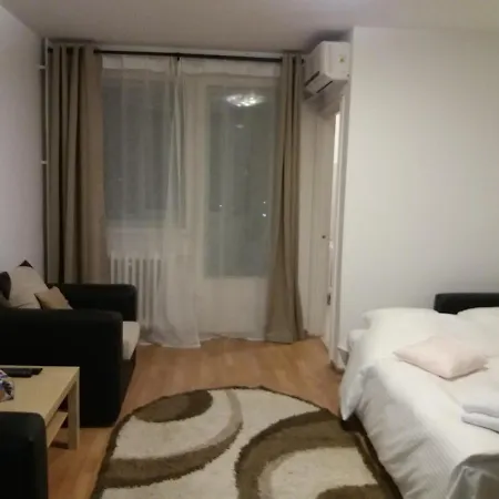 Studio 34 Apartment *